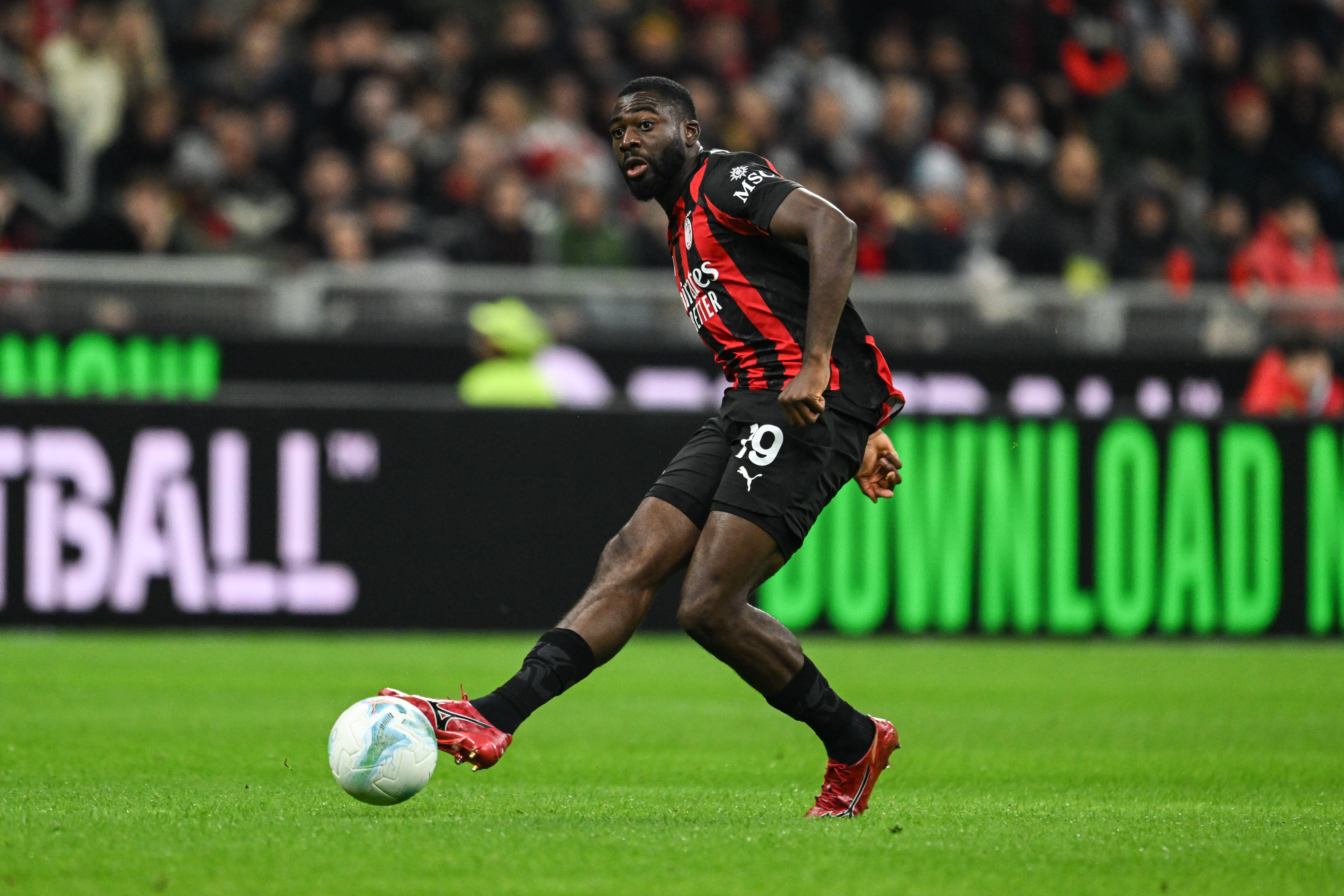 开云体育-记者：福法纳无意加盟加拉塔萨雷，后者多次打探均未敞开大门