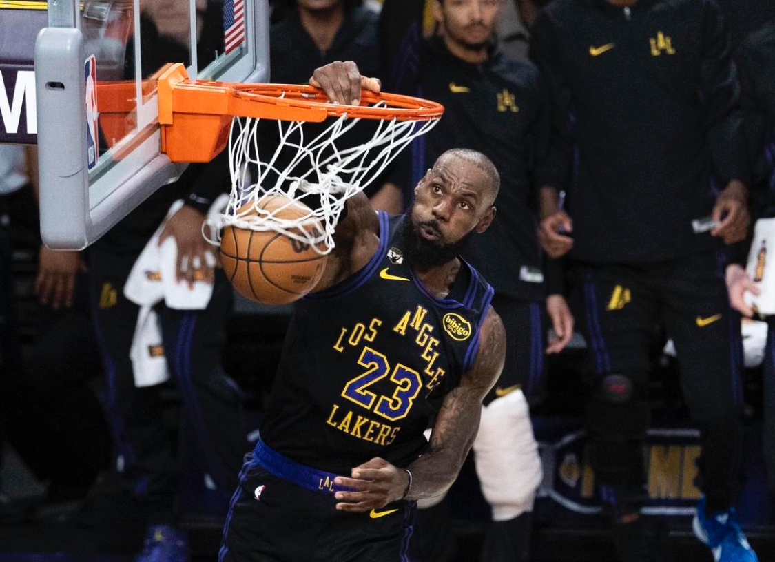 开云体育-狄龙：我可不敢喷以前的詹姆斯，他太强了！但现在他老了！