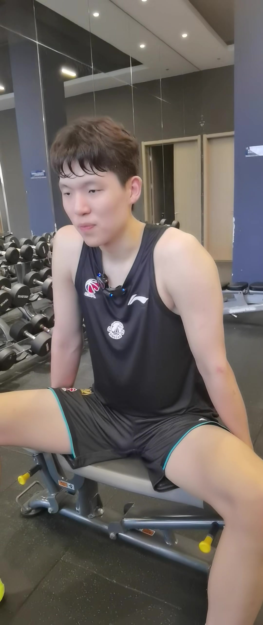 开云体育-杨瀚森重回青岛训练&amp;寄语母队：明年总冠军